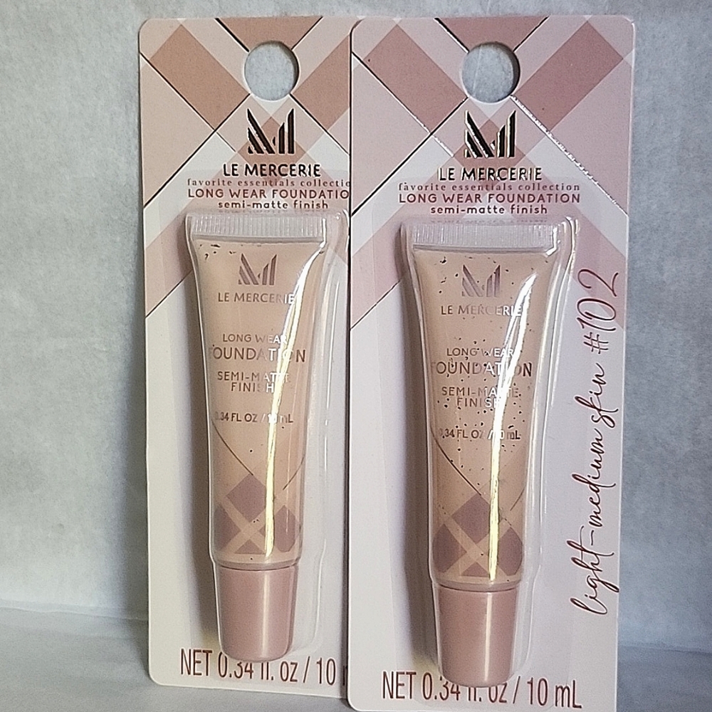 Le Mercerie Semi-matte Foundation Lot of 2(LIGHT MEDIUM)